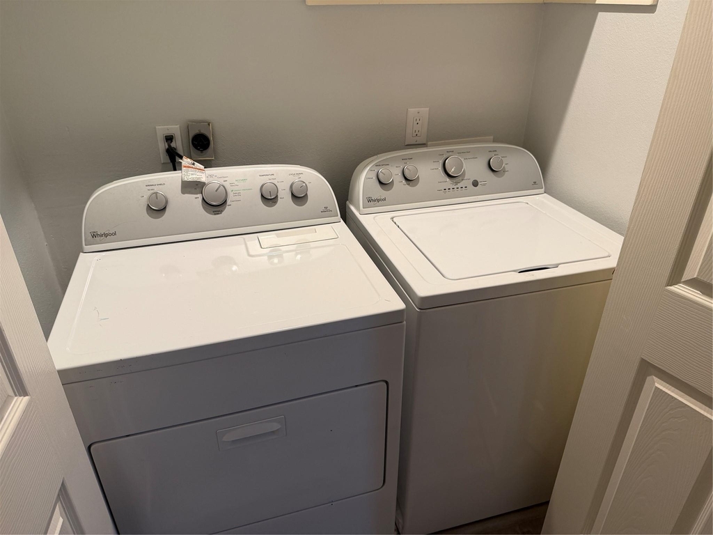 710 Avenue J Place - Photo 18