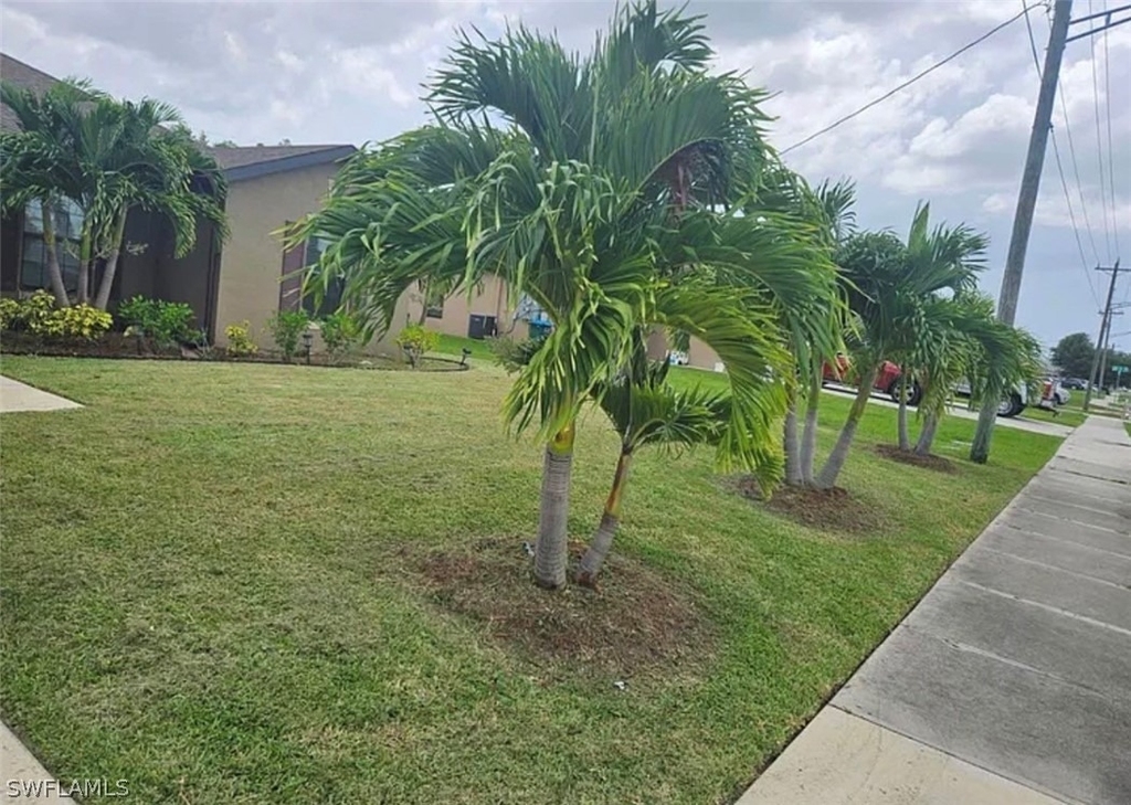 1206 Sw Trafalgar Parkway - Photo 1