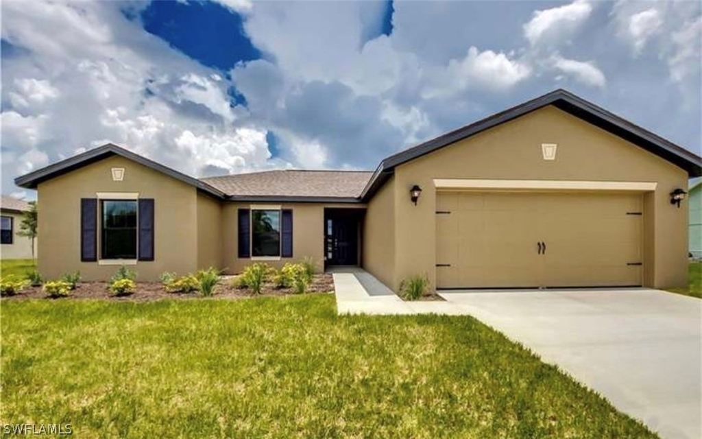 1206 Sw Trafalgar Parkway - Photo 0