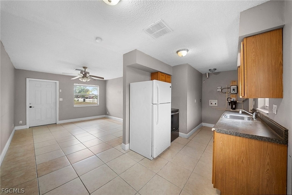 5458 5th Avenue - Photo 4