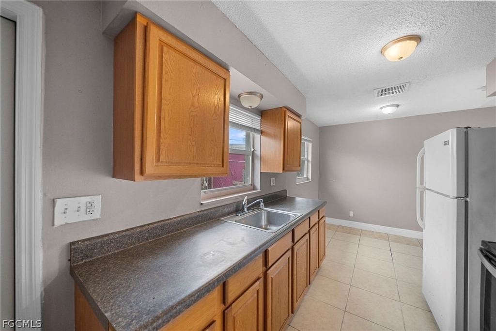 5458 5th Avenue - Photo 7