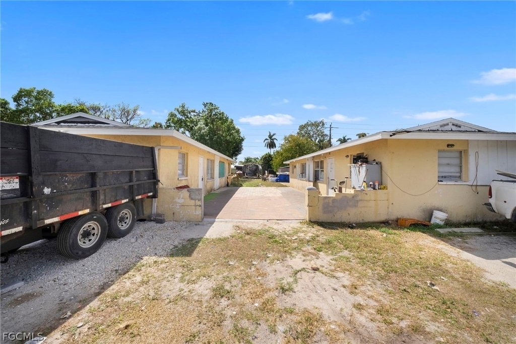 464 Carolina Avenue - Photo 1
