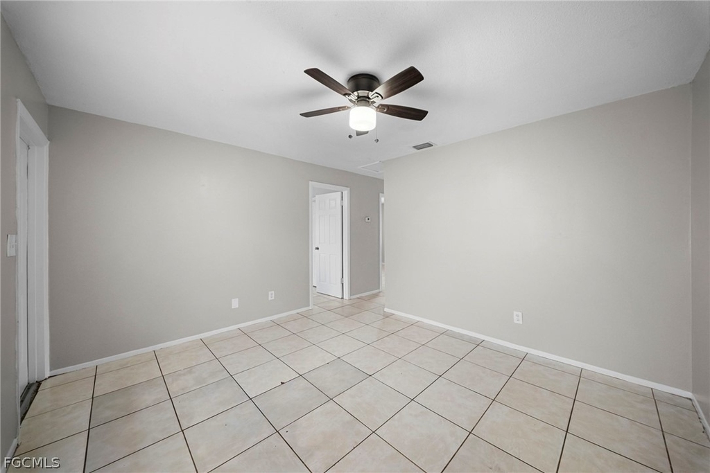 464 Carolina Avenue - Photo 3