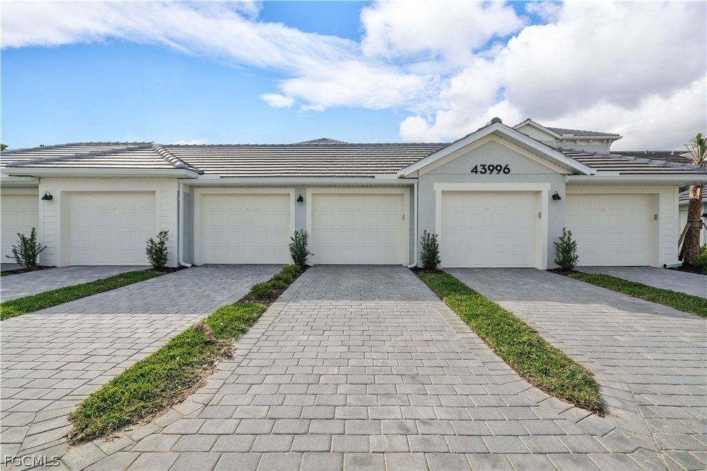43996 Boardwalk Loop - Photo 0