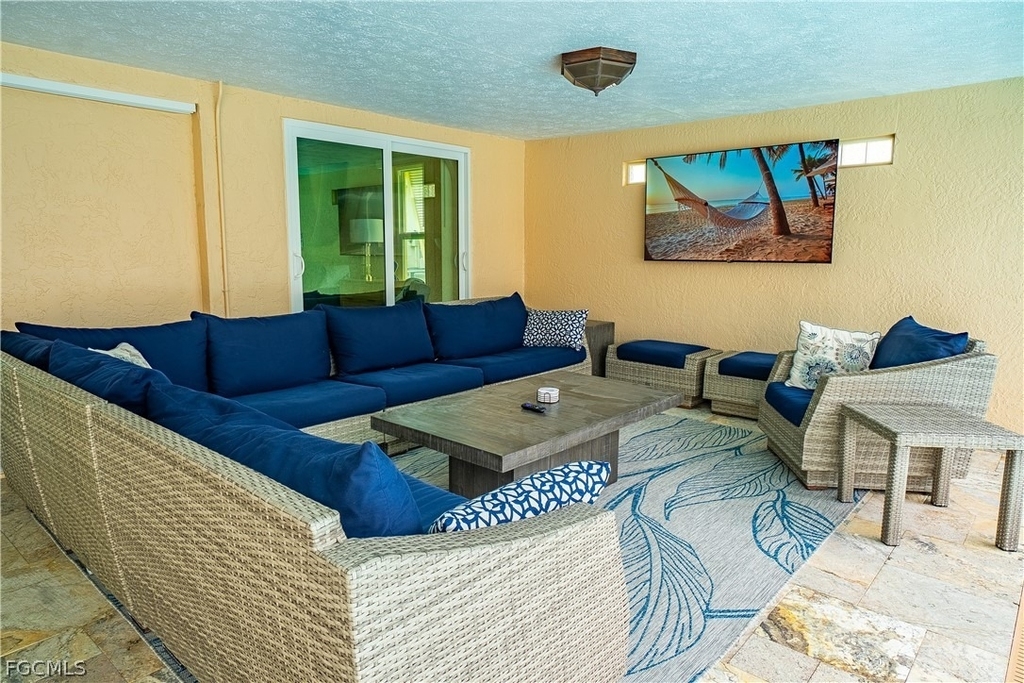 3510 Se 19th Place - Photo 4