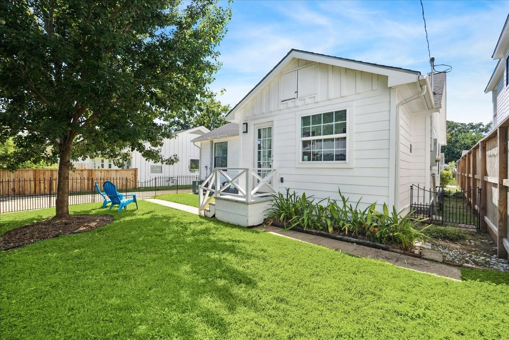 4710 Edison Street - Photo 11