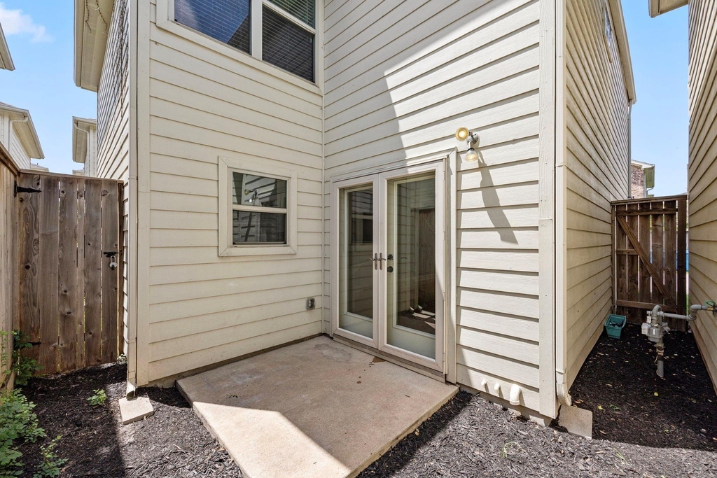5951 South Loop E - Photo 21