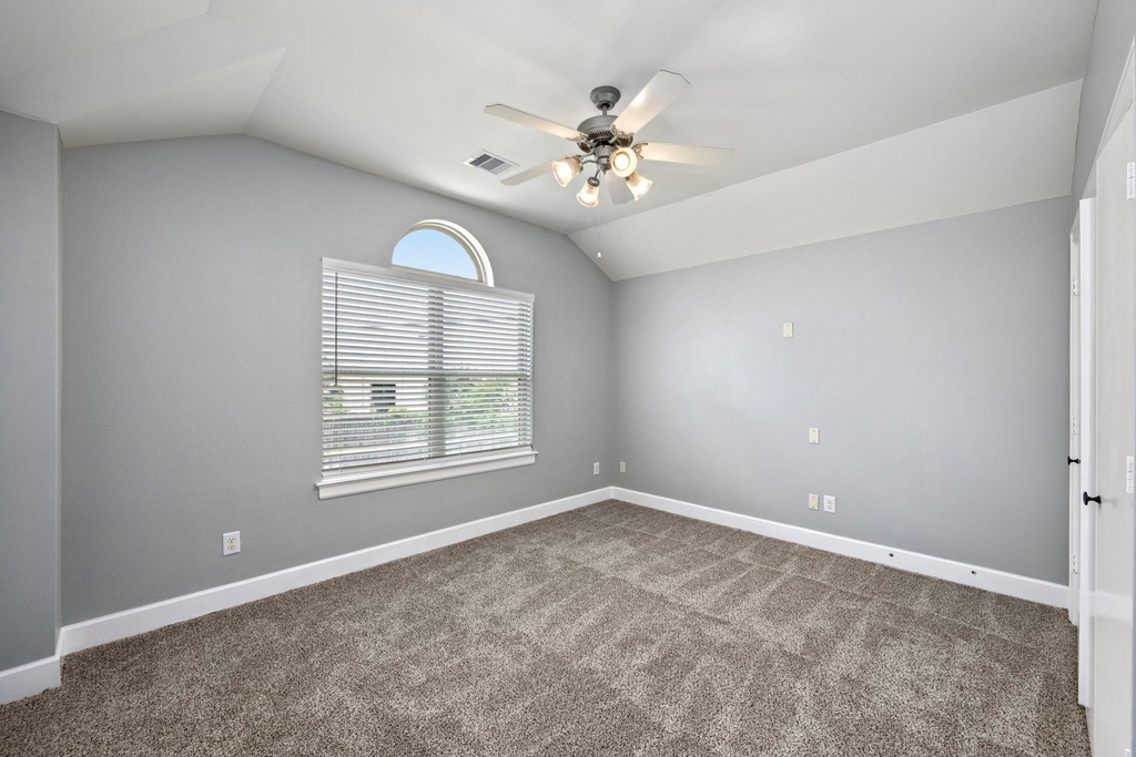 5951 South Loop E - Photo 20