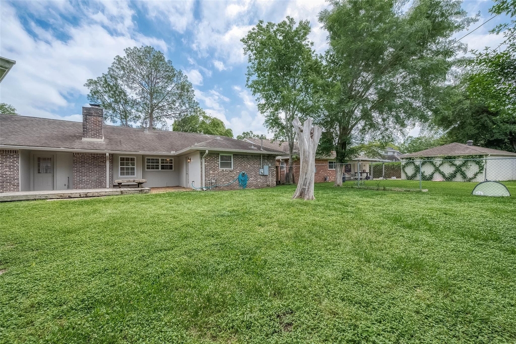 10306 Bob White Drive - Photo 21