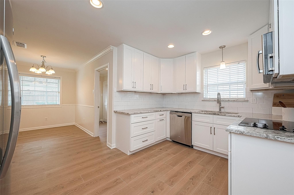 10306 Bob White Drive - Photo 8