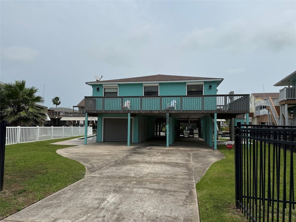 1222 Oahu Drive - Photo 0