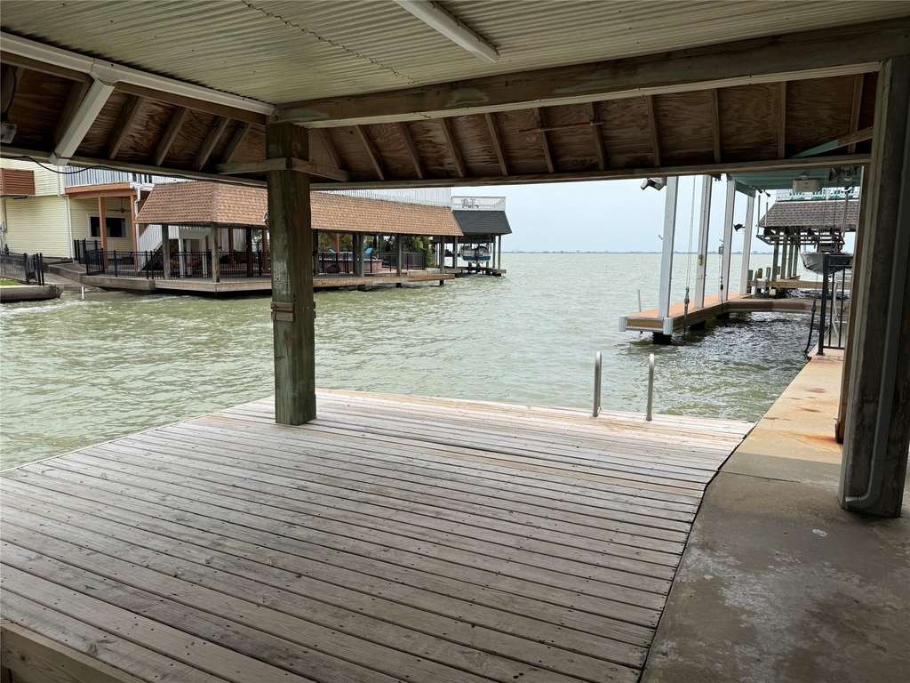 1222 Oahu Drive - Photo 2