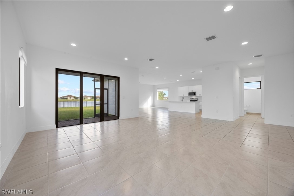 5032 Frattina Street - Photo 7