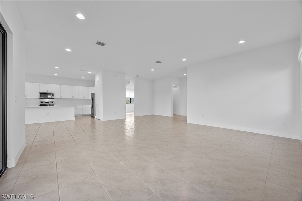 5032 Frattina Street - Photo 8
