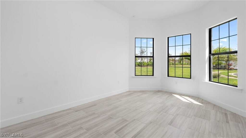 1905 Fresno Avenue - Photo 28