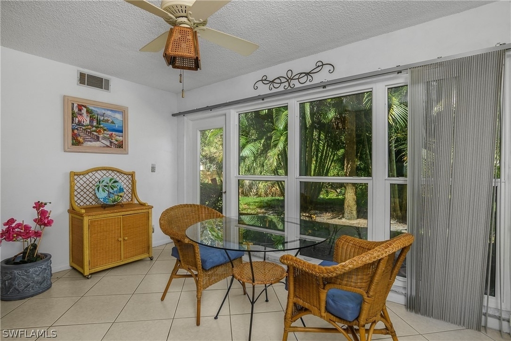 190 Palm Drive - Photo 3