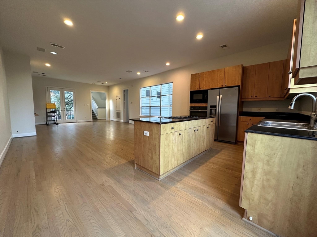2713 Crawford Street - Photo 12