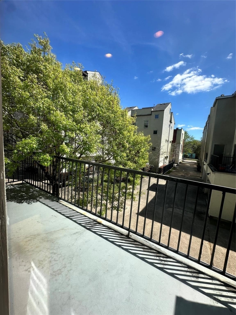 2713 Crawford Street - Photo 26
