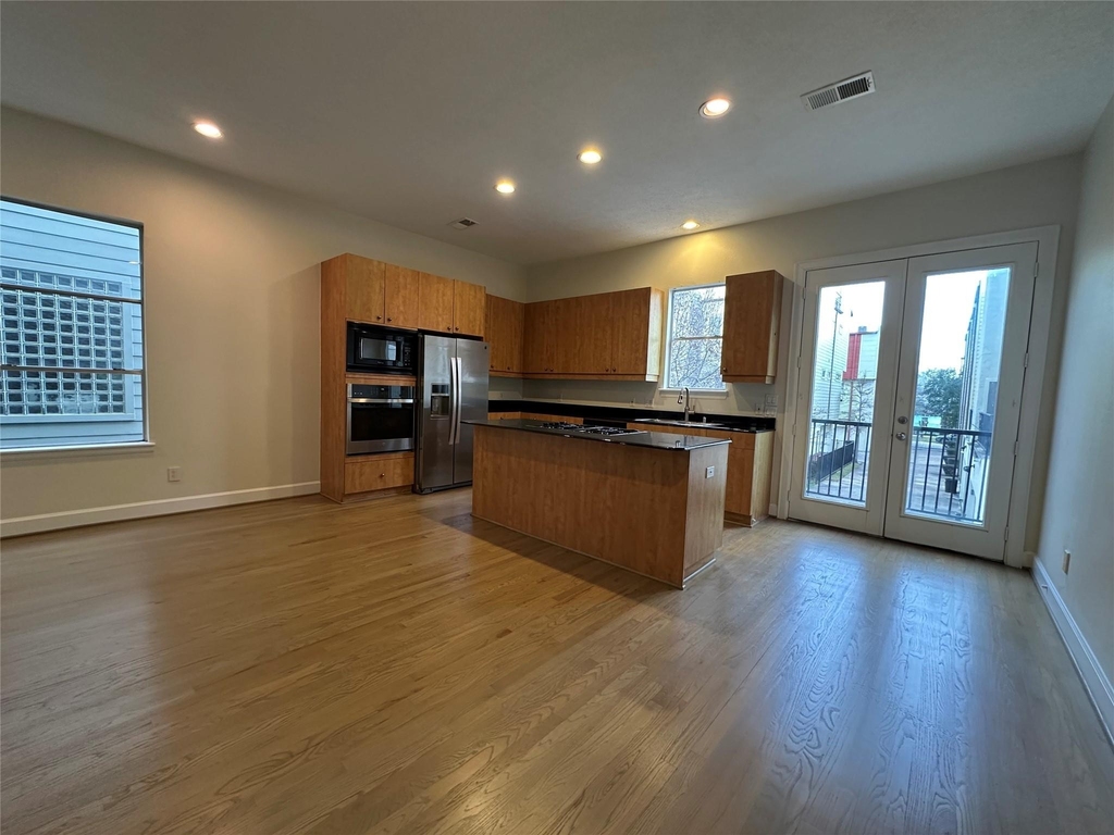 2713 Crawford Street - Photo 7