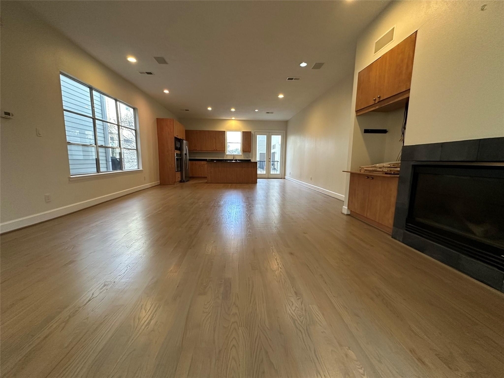 2713 Crawford Street - Photo 9