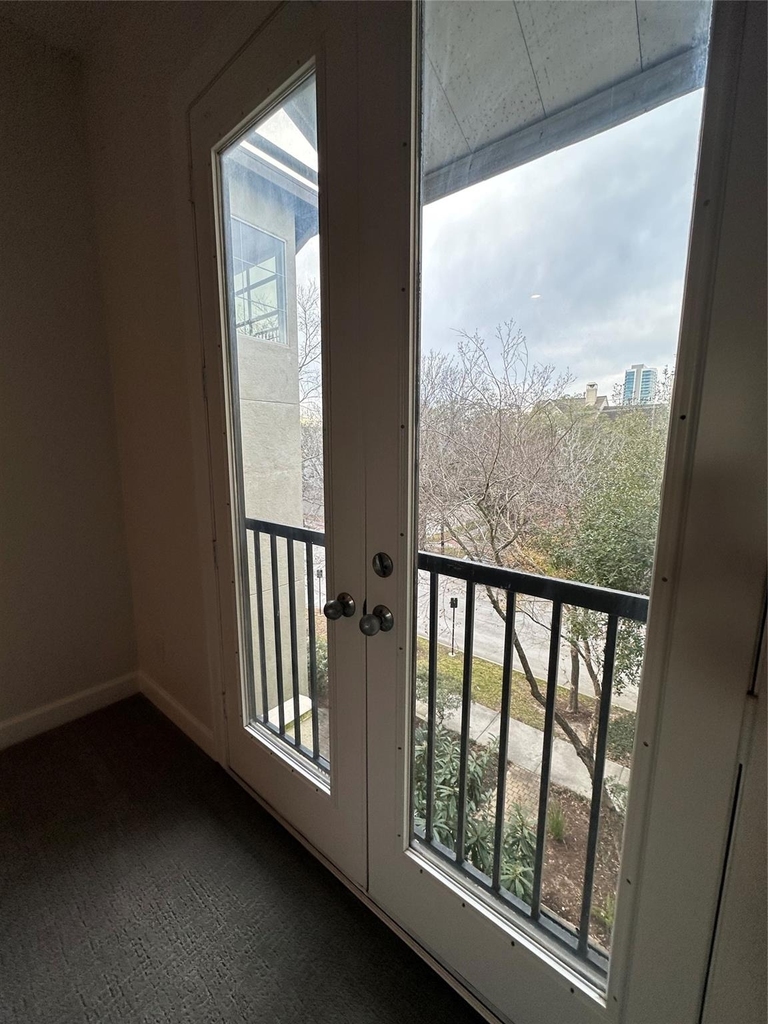 2713 Crawford Street - Photo 24