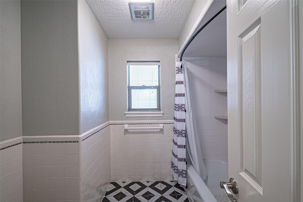 17615 Swansbury Drive - Photo 45