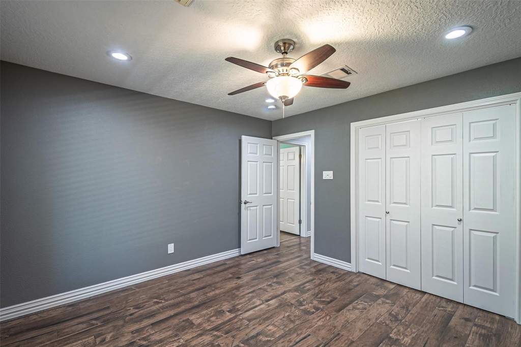 17615 Swansbury Drive - Photo 39