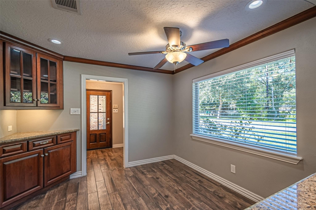 17615 Swansbury Drive - Photo 21