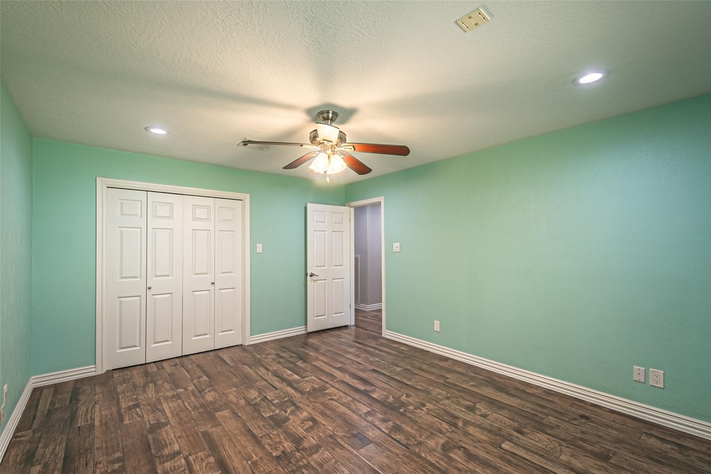 17615 Swansbury Drive - Photo 41