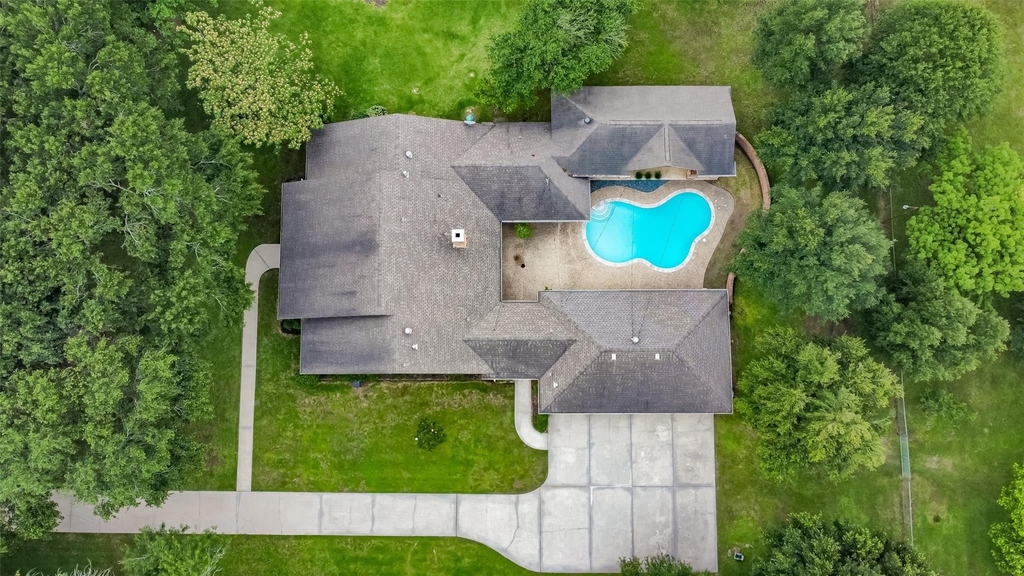 17615 Swansbury Drive - Photo 48