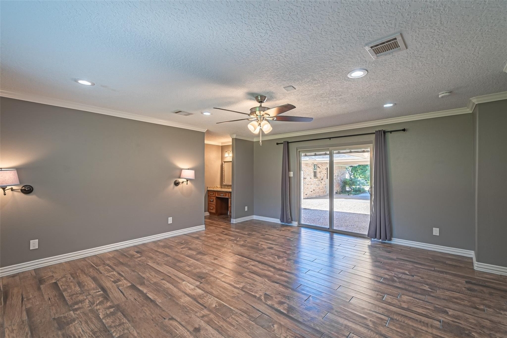 17615 Swansbury Drive - Photo 29