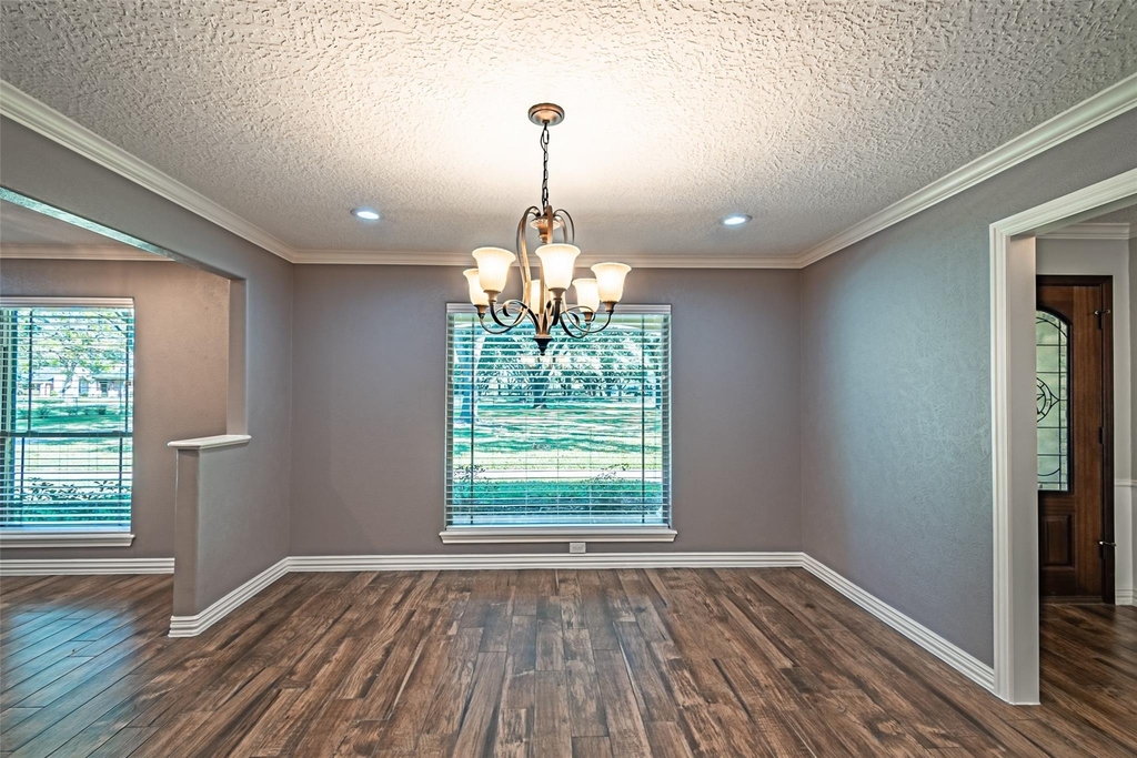 17615 Swansbury Drive - Photo 7
