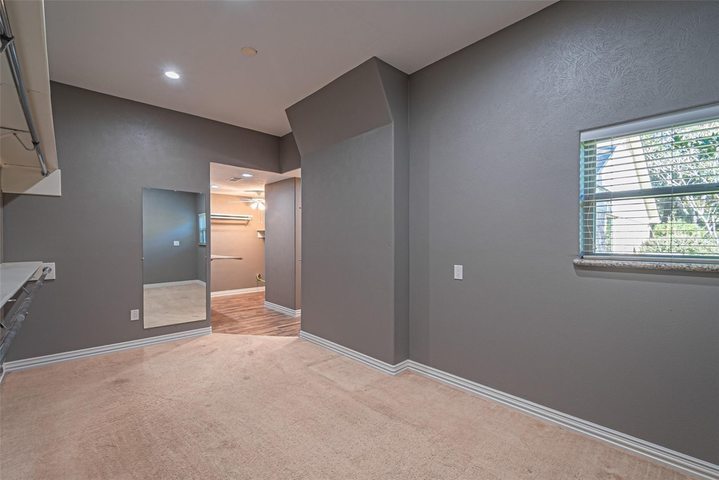 17615 Swansbury Drive - Photo 37