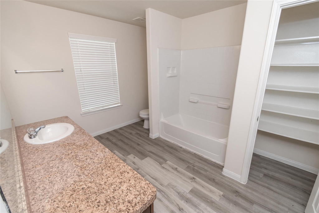 21722 Martin Grove Court - Photo 5