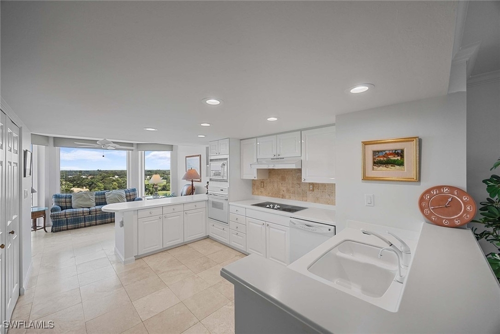 6849 Grenadier Boulevard - Photo 9