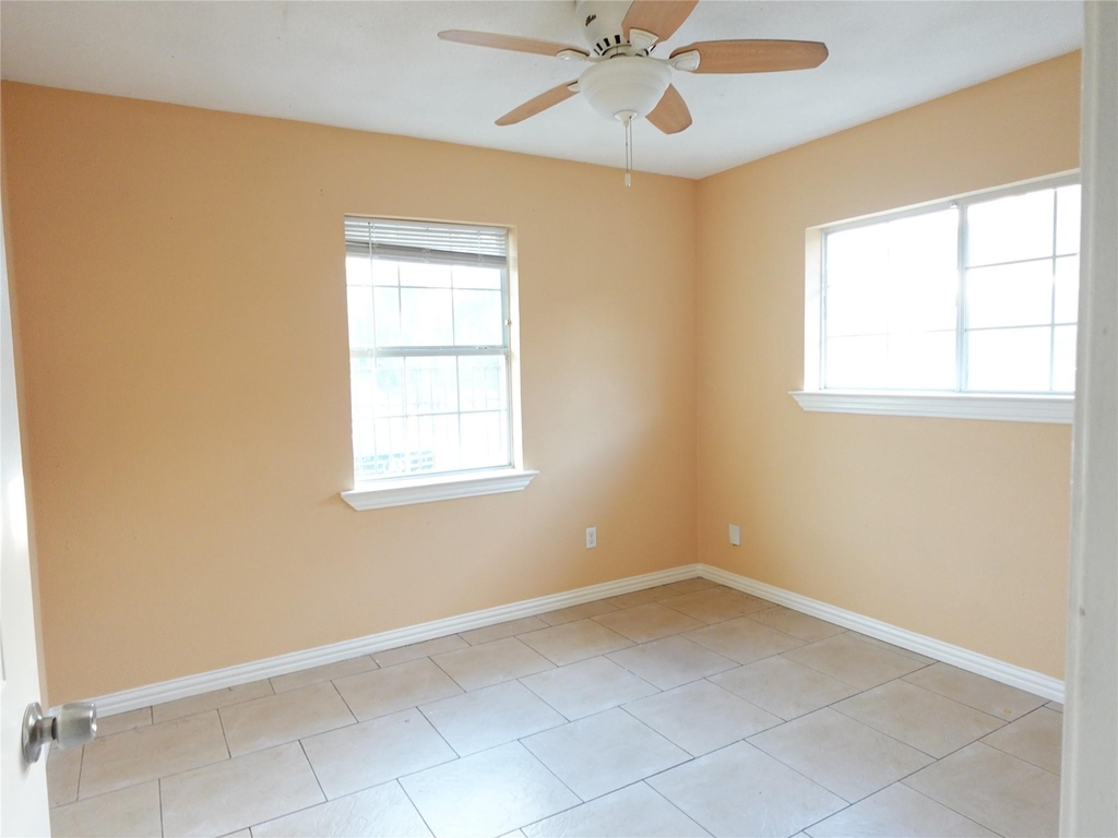 4721 Denmark Street - Photo 5