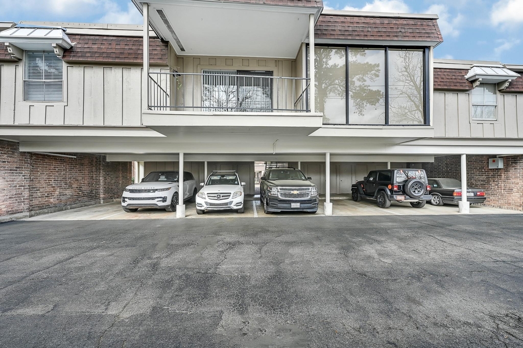 7555 Katy Fwy - Photo 18