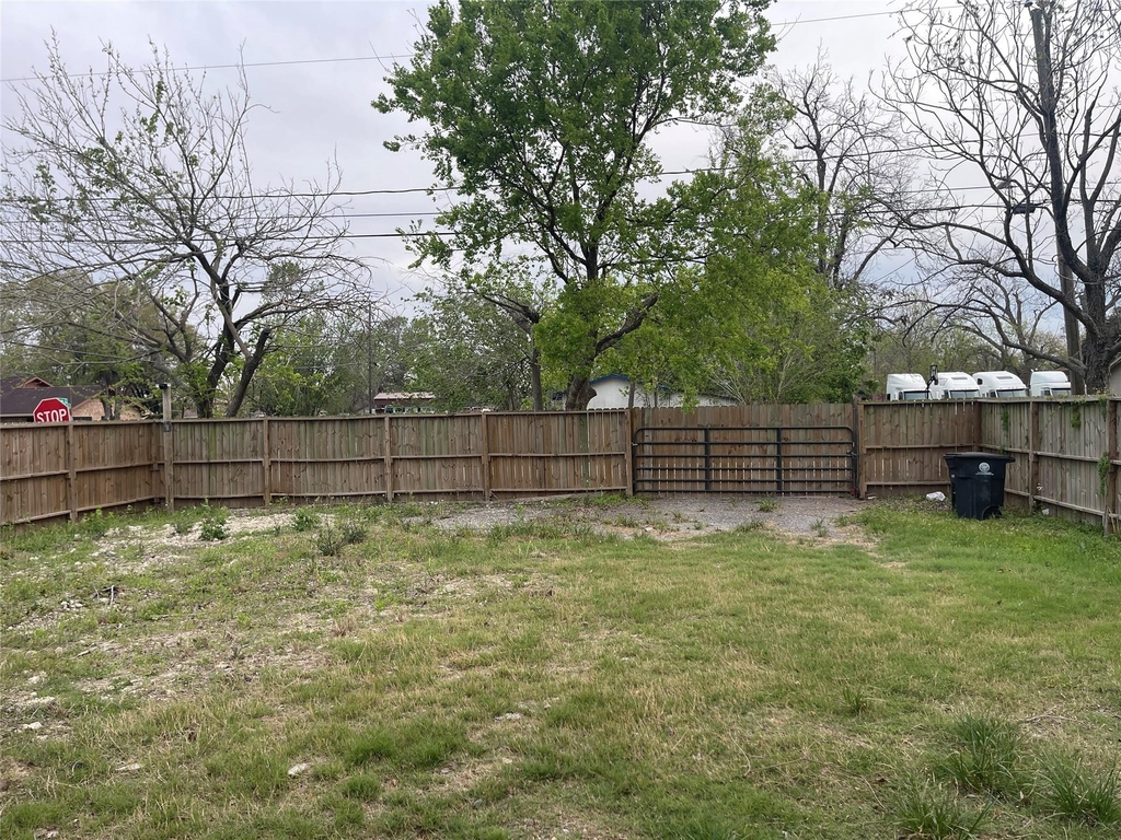 802 Fair Street - Photo 1