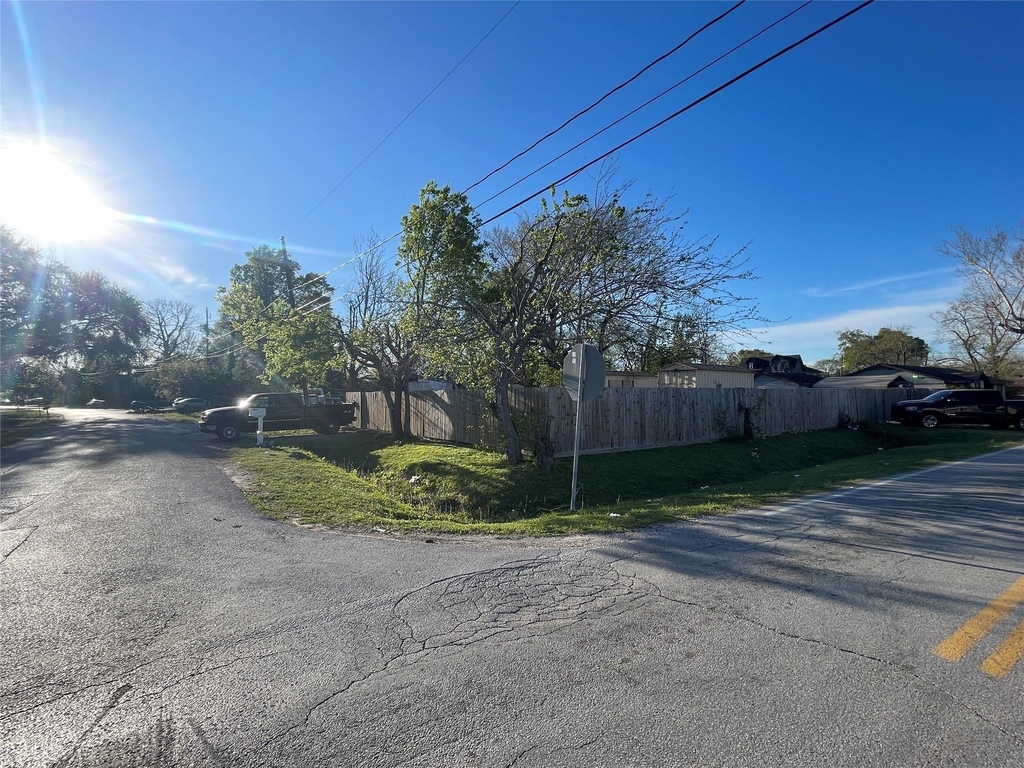 802 Fair Street - Photo 5