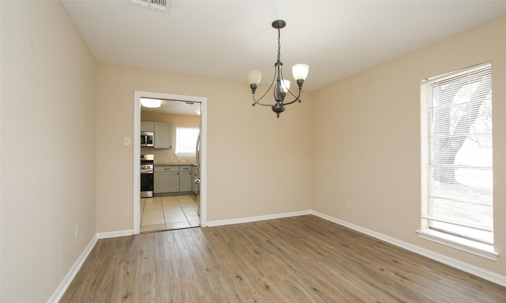 6406 Ashton Street - Photo 3