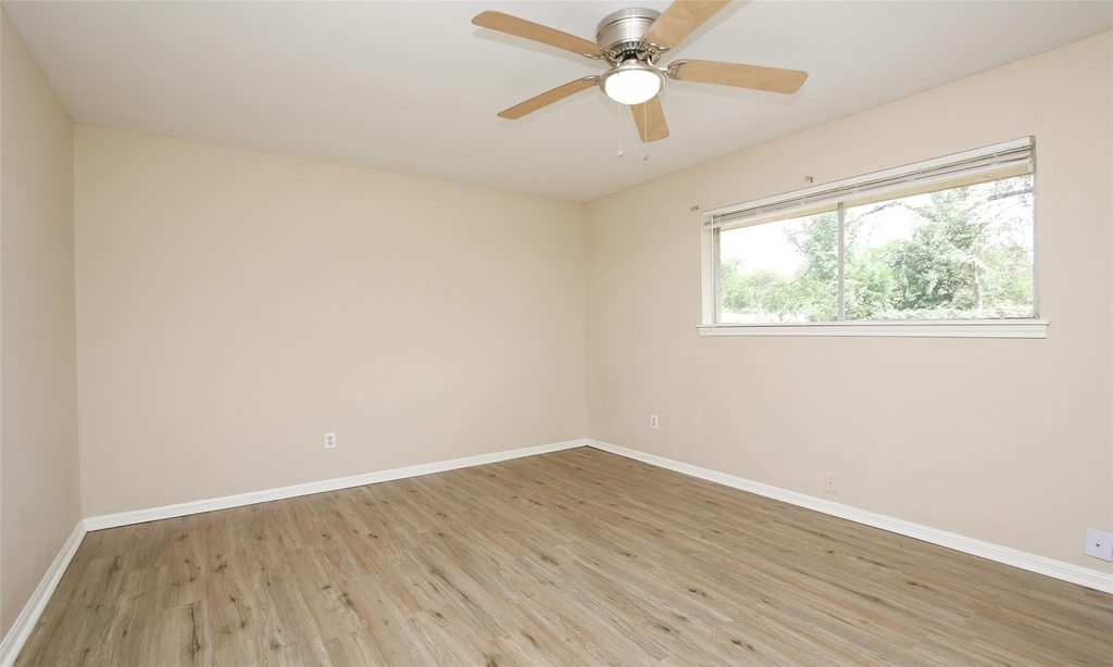 6406 Ashton Street - Photo 17