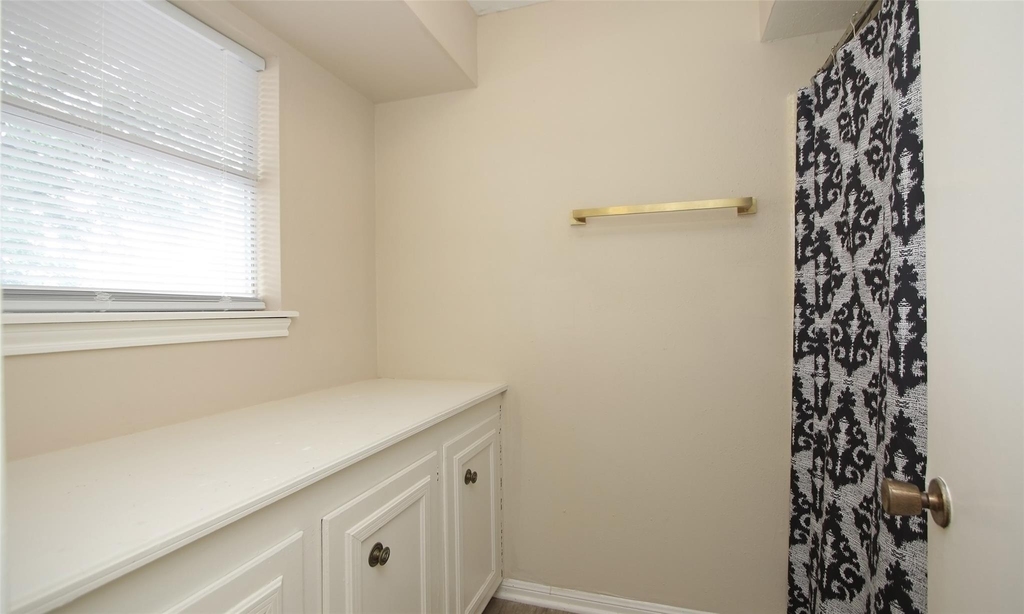 6406 Ashton Street - Photo 26