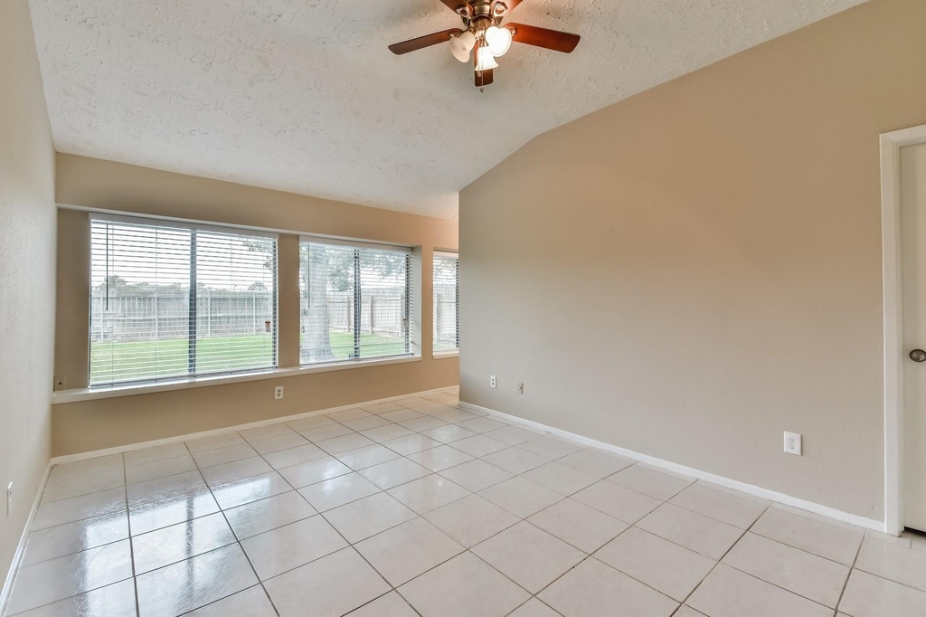 9503 Bent Spur Lane - Photo 13