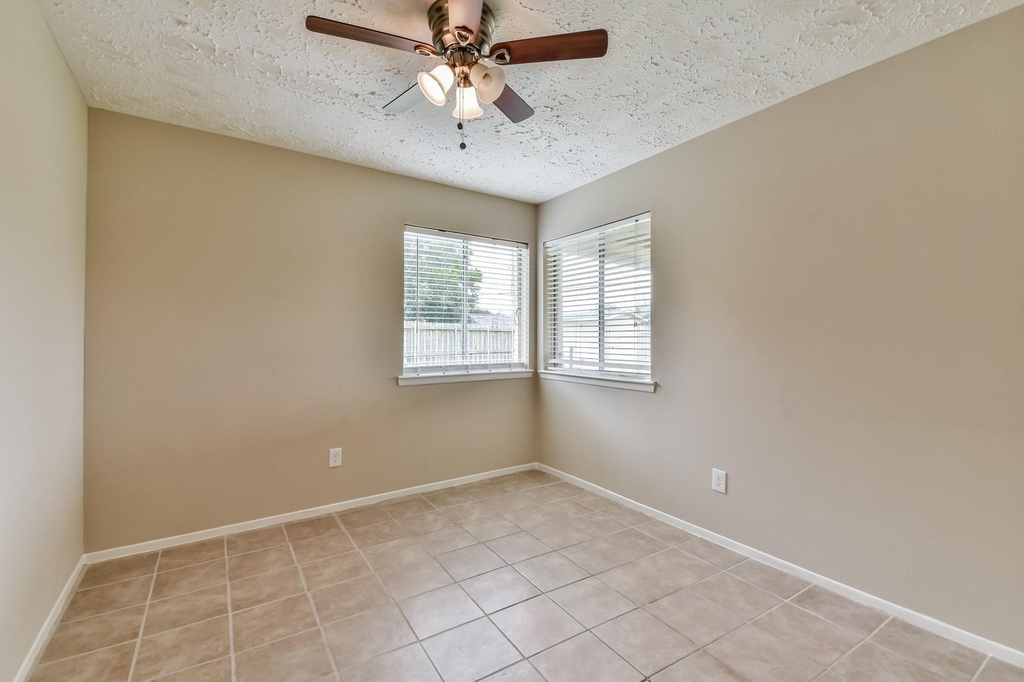 9503 Bent Spur Lane - Photo 18