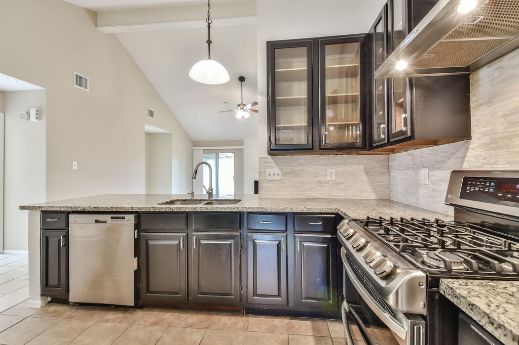 9503 Bent Spur Lane - Photo 8