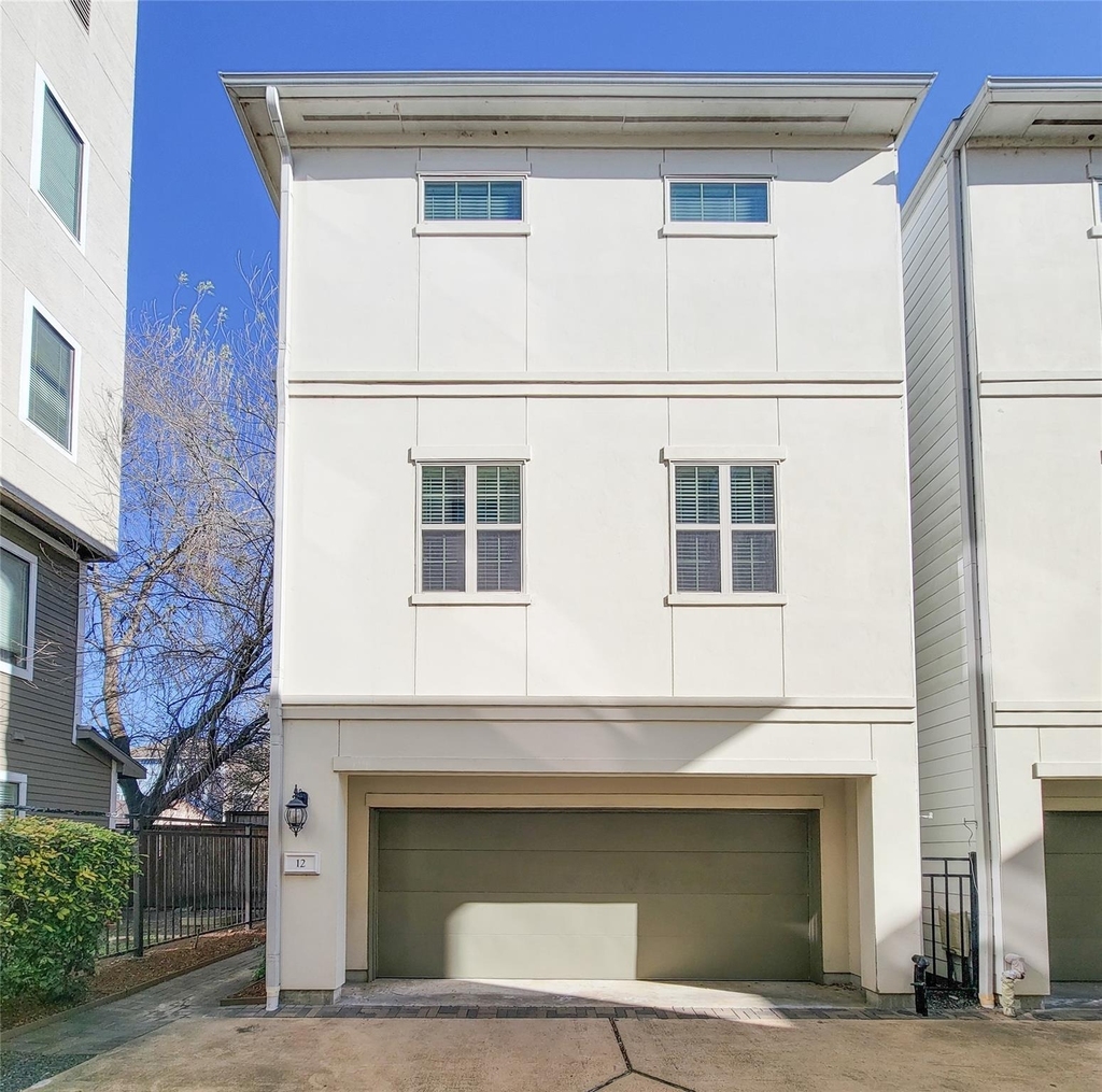 12 Hermann Park Court - Photo 1