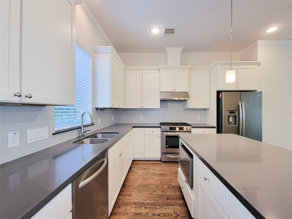 12 Hermann Park Court - Photo 13