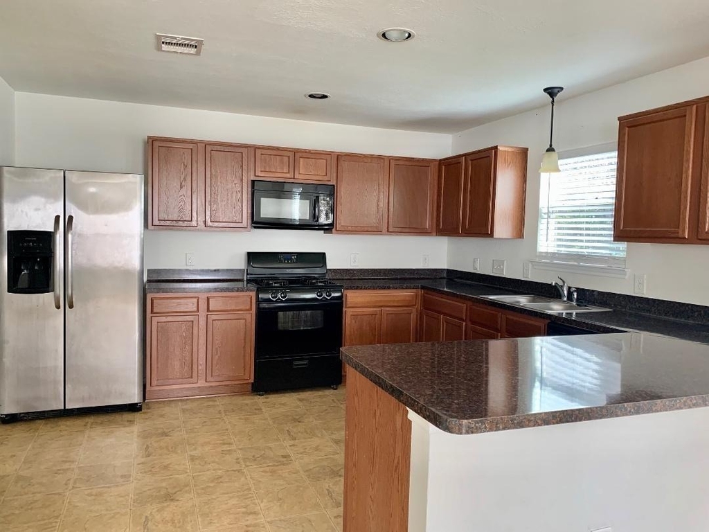 2902 Beacon Grove - Photo 6