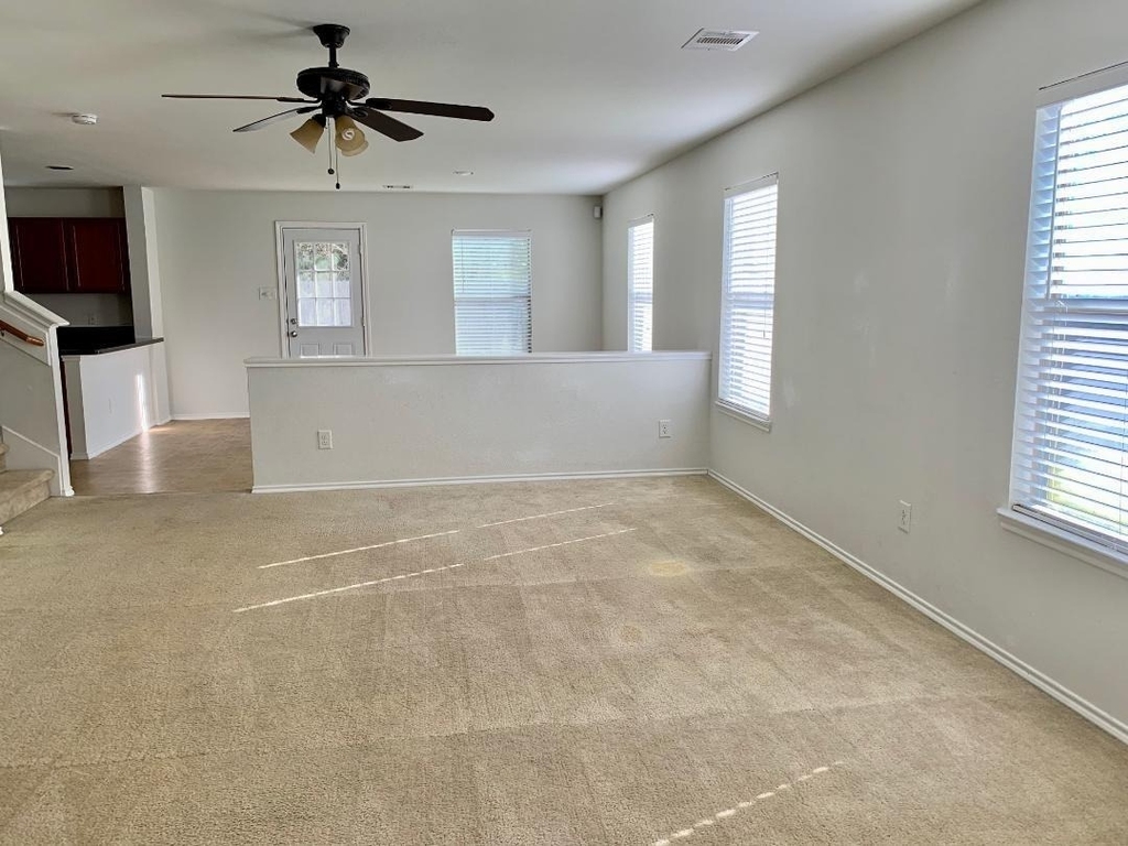 2902 Beacon Grove - Photo 3
