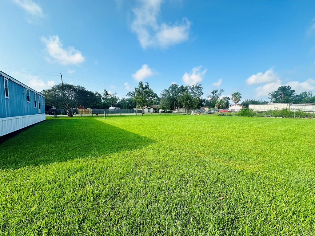9012 Spruce Street - Photo 15